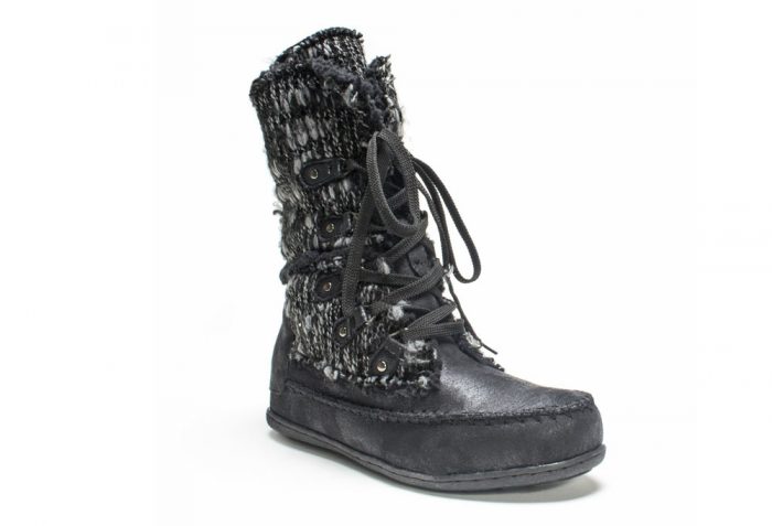 MUK LUKS Lilly Lace Up Boot - Women's - black, 6